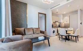 Stay By Latinem Luxury 1Br Plus Study Holiday Home Cv A2712 Near Downtown