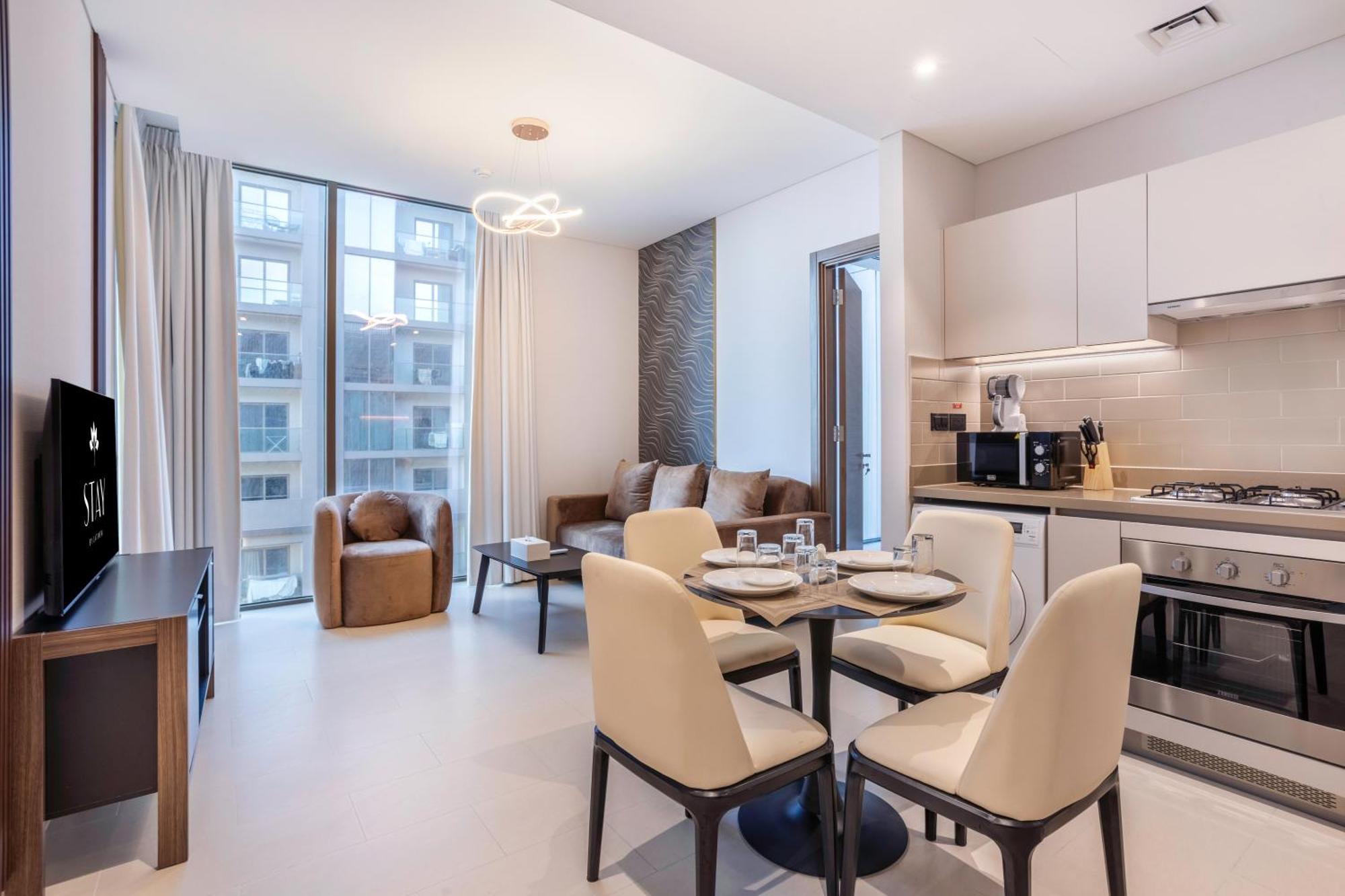 Stay By Latinem Luxury 1Br Plus Study Holiday Home Cv A2712 Near Downtown Dubai Exterior photo