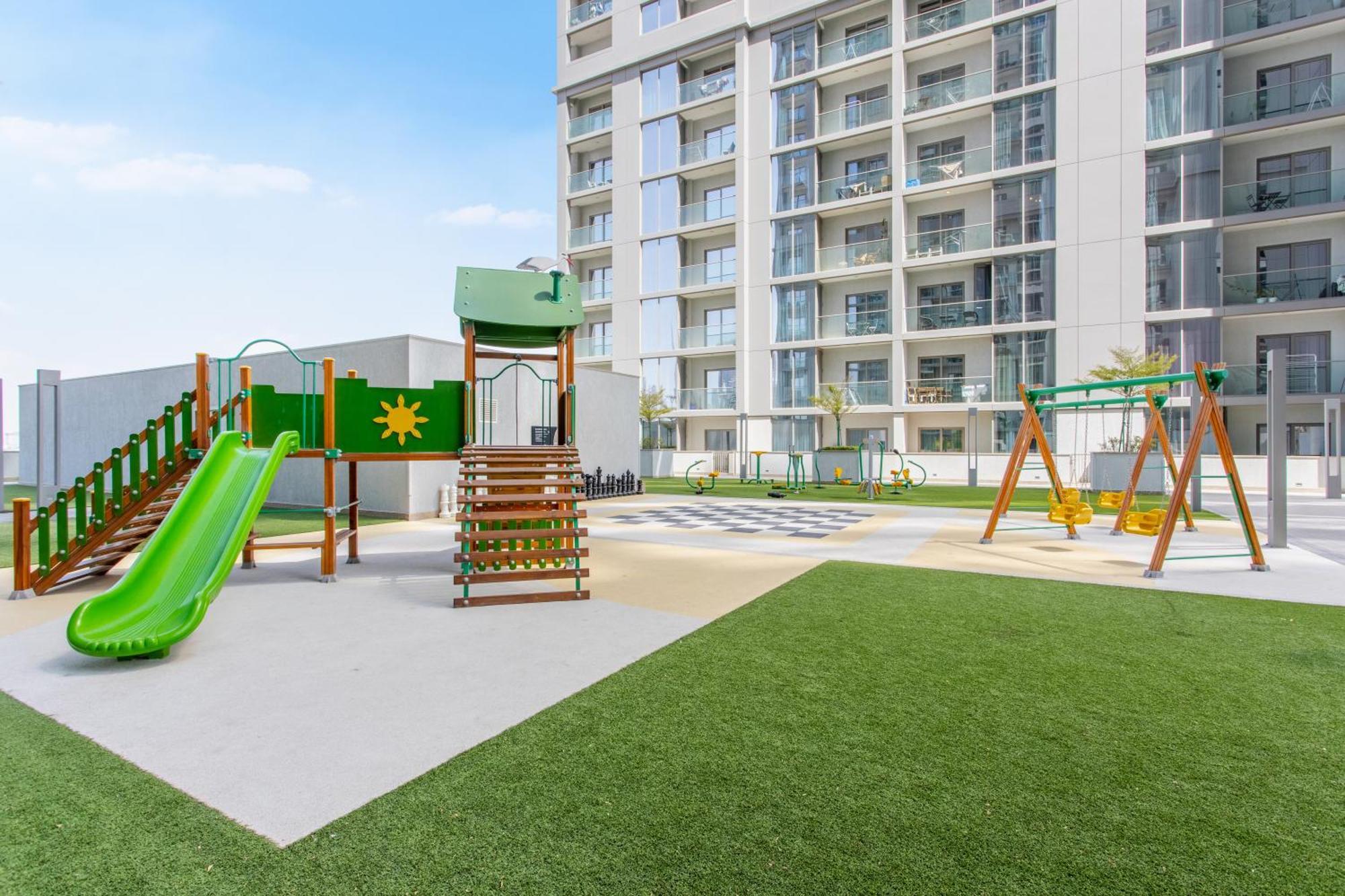 Stay By Latinem Luxury 1Br Plus Study Holiday Home Cv A2712 Near Downtown Dubai Exterior photo