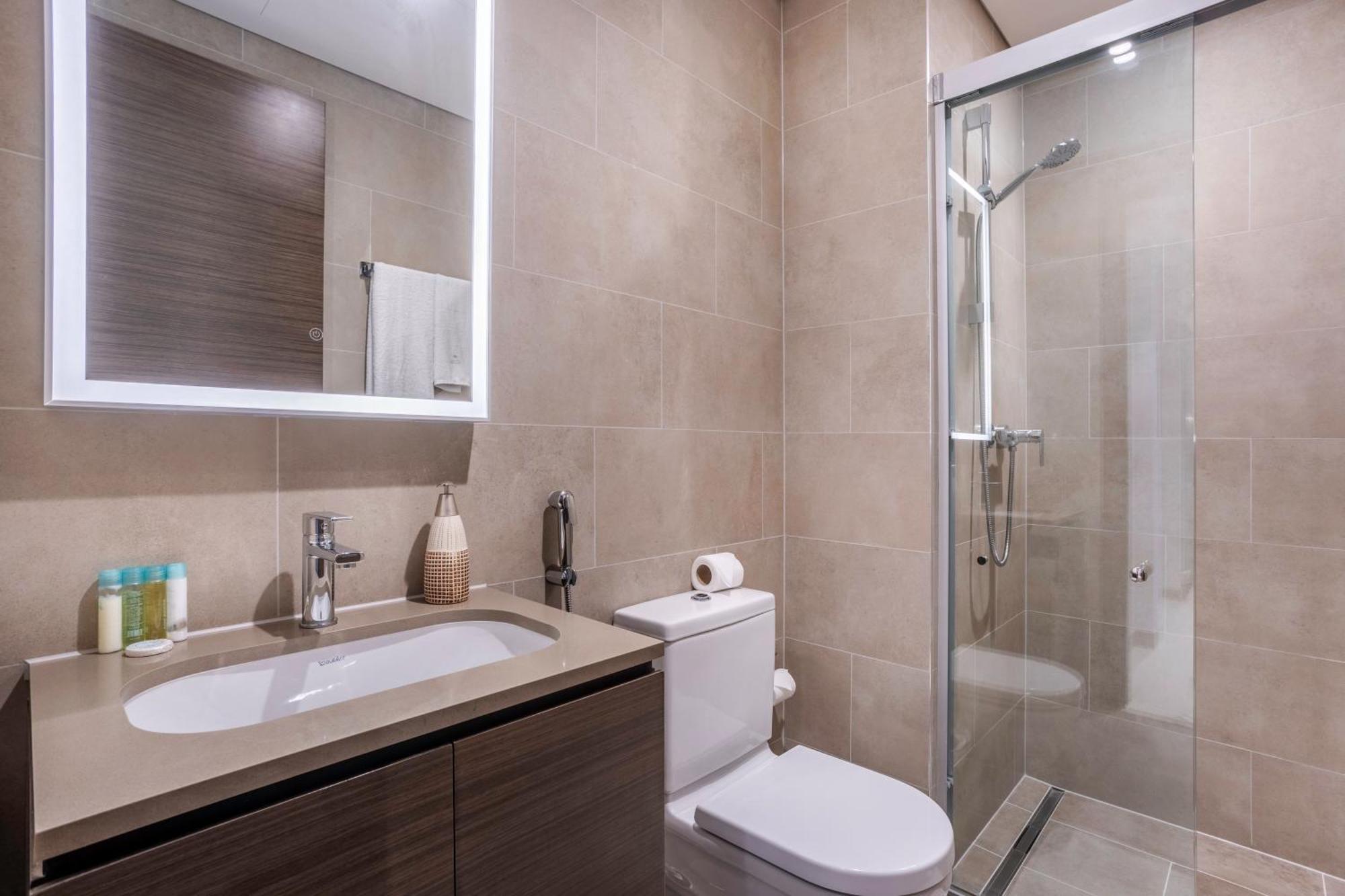 Stay By Latinem Luxury 1Br Plus Study Holiday Home Cv A2712 Near Downtown Dubai Exterior photo