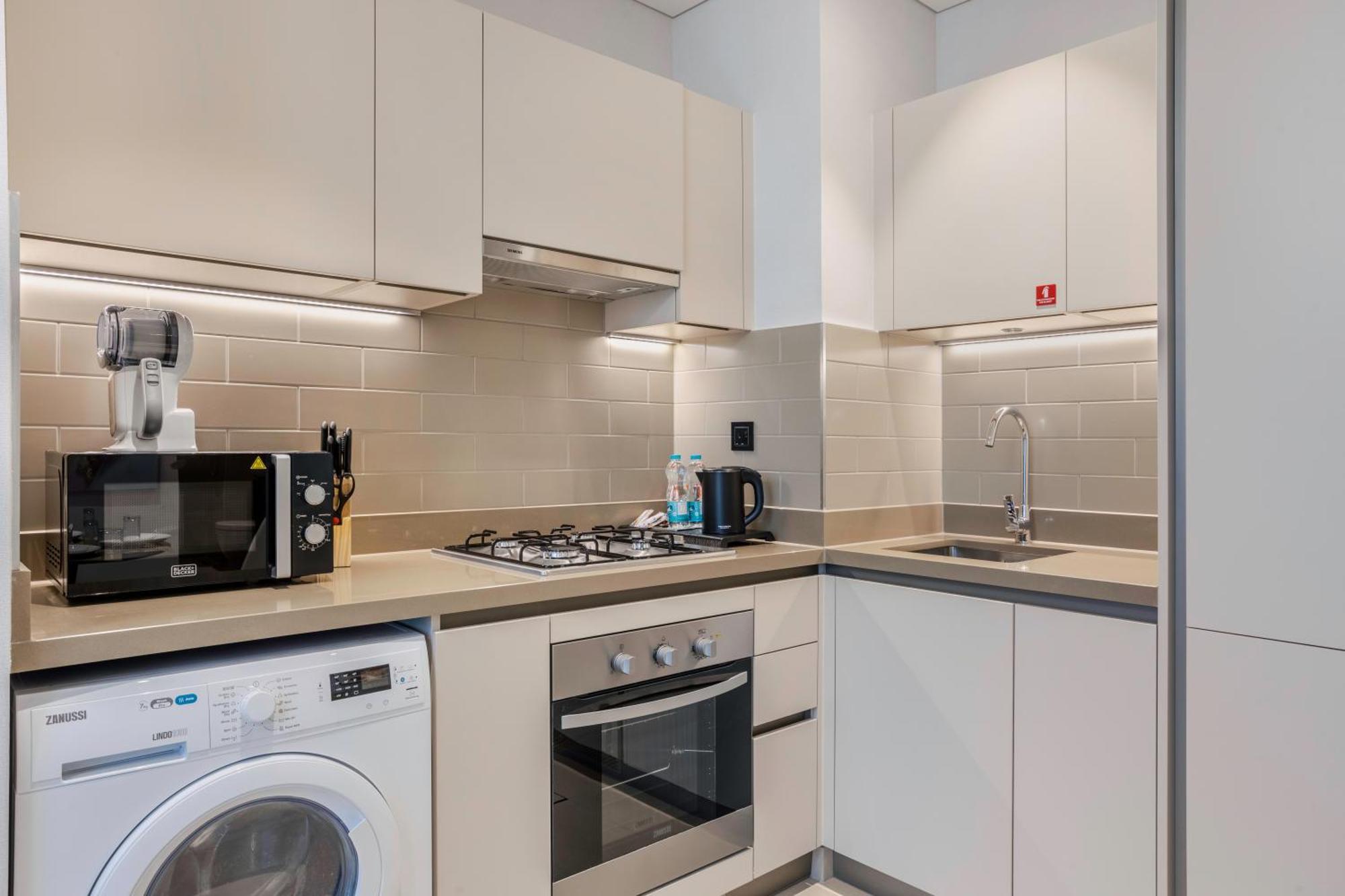 Stay By Latinem Luxury 1Br Plus Study Holiday Home Cv A2712 Near Downtown Dubai Exterior photo